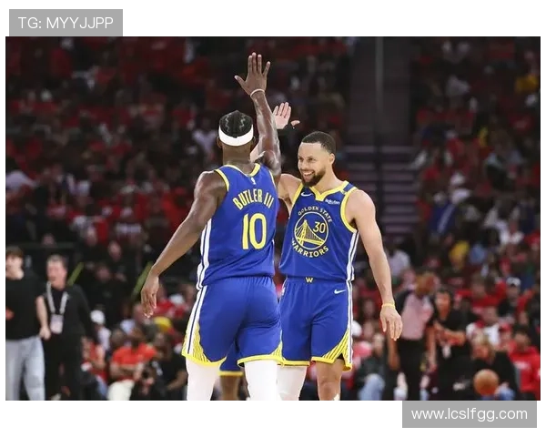 亚历山大30+7闪耀库里缺席